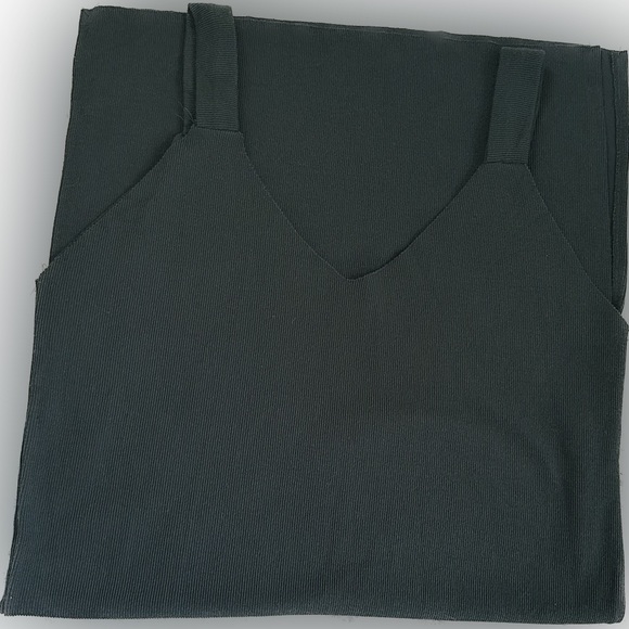 Dresses & Skirts - Green knitted dress